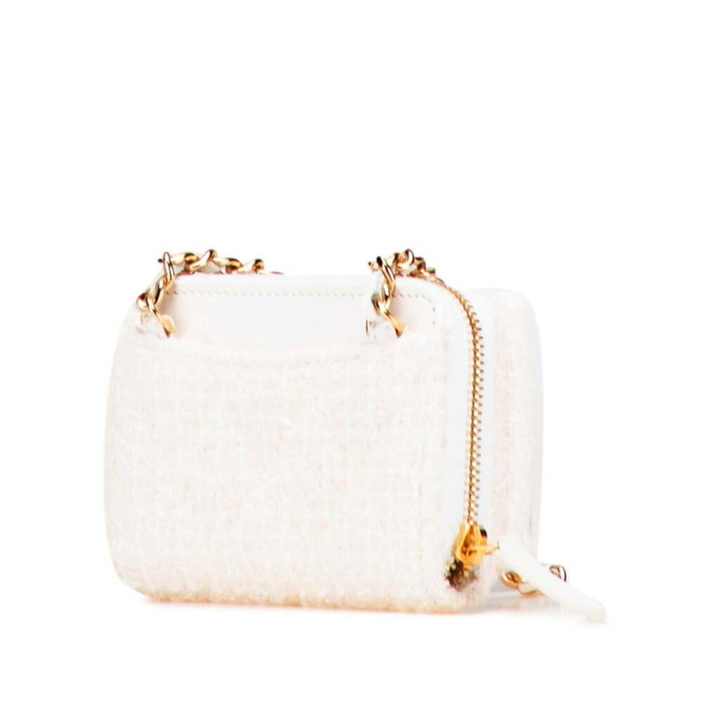 CHANEL Authentic White Leather Logo Wallet - Picture 2 of 10